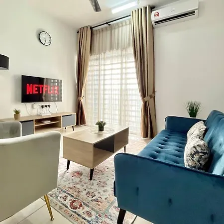 2Br Alanis Suite With Balcony Sepang Exterior photo