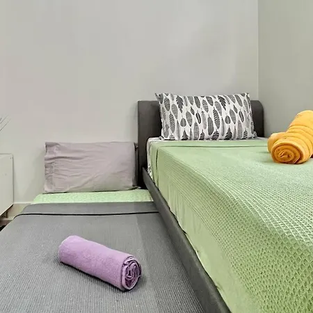 2Br Alanis Suite With Balcony Sepang Exterior photo