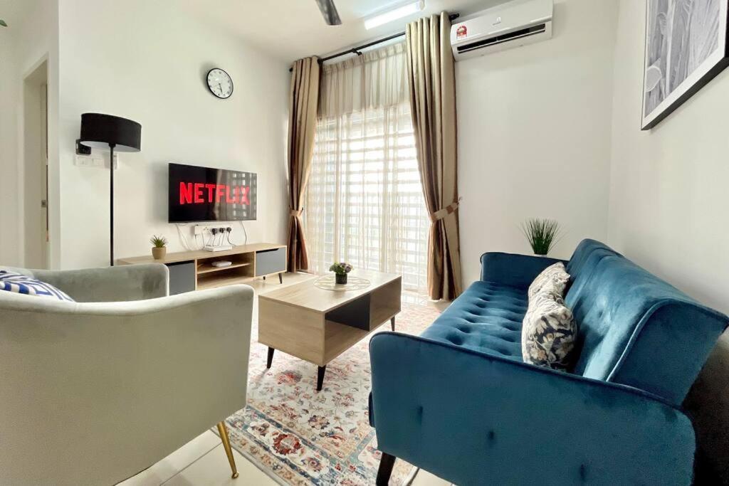 2br Alanis With Balcony * Sepang